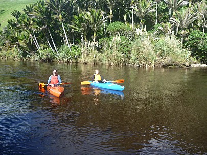 2014-04-21 12.25.21 P1000610 Simon - Daniel and Matt in kayaks.jpeg: 4000x3000, 7400k (2014 May 09 10:52)