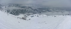 2015-02-17 11.04.00 Panorama Simon - Kurobishi slope and lift 3_stitch.jpg: 6933x2892, 2458k (2015 Jun 22 18:52)