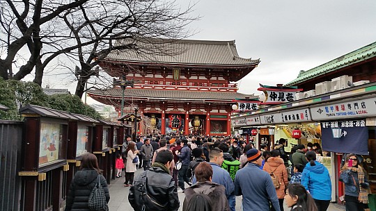 2015-02-07 14.00.26 Jim - Tokyo - Sensoji Temple - Nakamise and Hozomon Gate.jpeg: 5312x2988, 5251k (2015 Feb 21 21:42)
