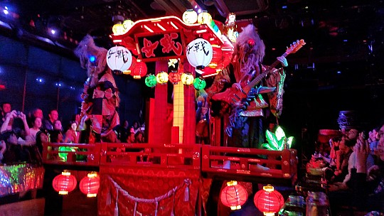 2015-02-07 18.10.41 Jim - Tokyo - Robot Bar.jpeg: 5312x2988, 3767k (2015 Feb 21 21:39)