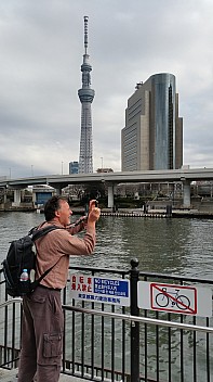 Tokyo - Tokyo Skytree - Simon taking photo
Photographer;&nbsp;Jim
2015-02-07&nbsp;13.29.56;&nbsp;Metadata time: '2015 Feb 07 13:29'
Original size:&nbsp;2,976 x 5,312; 4,636 kB
Filename: 2015-02-07 13.29.56 Jim - Tokyo - Tokyo Skytree - Simon taking photo.jpeg