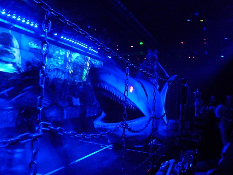 Robot Bar shark
Photographer;&nbsp;Simon
2015-02-07&nbsp;18.46.04;&nbsp;Metadata time: '2015 Feb 07 18:46'
Original size:&nbsp;4,000 x 3,000; 3,583 kB
Filename: 2015-02-07 18.46.04 P1010311 Simon - Robot Bar shark.jpeg