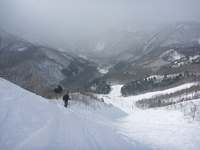 2015-02-10 14.39.52 P1010400 Simon - skiing View A course.jpeg: 4000x3000, 4384k (2015 Feb 10 18:39)