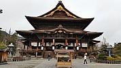 2015-02-13 15.09.05 Jim - Zenkoji Temple.jpeg: 5312x2988, 4504k (2015 Jun 07 16:28)