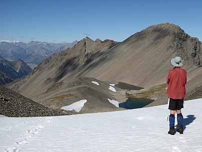 Bruce looking down from Watson saddle
Photographer;&nbsp;Brian
2016-01-04&nbsp;17.35.45;&nbsp;Metadata time: '2016 Jan 04 17:35'
Original size:&nbsp;4,000 x 3,000; 4,641 kB
Filename: 2016-01-04 17.35.45 P1000115 Brian - Bruce looking down from Watson saddle.jpeg