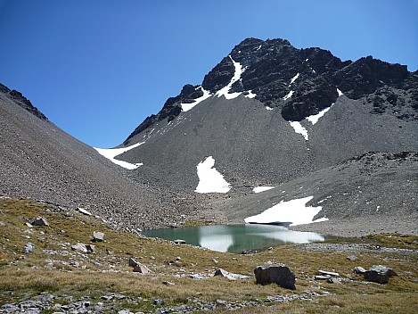 2016-01-04 15.30.48 P1040074 Philip - upper tarn and Mt Maitland.jpeg: 4320x3240, 5124k (2016 Jan 04 15:30)