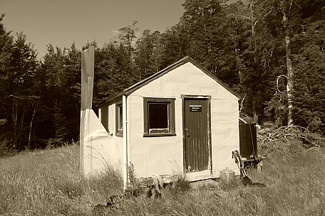 Bush Hut
Photographer;&nbsp;Brian
2016-01-08&nbsp;17.58.54;&nbsp;Metadata time: '2016 Jan 08 17:58'
Original size:&nbsp;3,264 x 2,176; 3,594 kB
Filename: 2016-01-08 17.58.54 P1000160 Brian - Bush Hut.jpeg