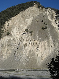 Slip opposite Bush Hut
Photographer;&nbsp;Bruce
2016-01-09&nbsp;08.28.24;&nbsp;Metadata time: '2016 Jan 09 08:28'
Original size:&nbsp;2,112 x 2,816; 730 kB
Filename: 2016-01-09 08.28.24 IMG_2413 Bruce - Slip opposite Bush Hut.jpeg