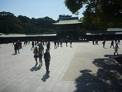 2016-03-03 11.03.52 P1020420 Adrian - Simon outside Meiji Shrine Main Hall.jpeg: 4000x3000, 5186k (2016 Mar 07 22:35)