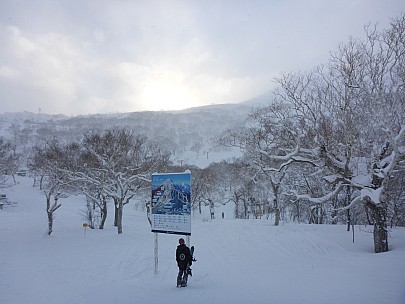 2016-02-26 16.11.49 P1000499 Simon - outside Hirafu Gondola top terminus.jpeg: 4608x3456, 6017k (2016 Feb 26 16:11)