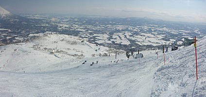 Skiing Niseko