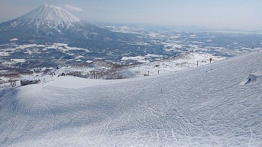 2016-02-28 11.42.43 IMG_20160228_114243923 Simon - upper mountain view.jpeg: 4160x2340, 3925k (2016 Feb 28 21:49)