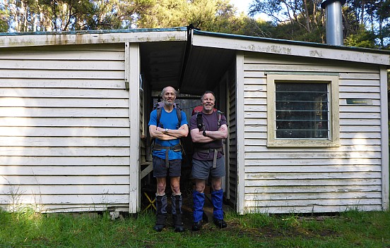 Ready to leave Herricks Hut str cr
Photographer;&nbsp;Simon
2016-10-29&nbsp;07.18.27;&nbsp;Metadata time: '2016 Oct 29 07:18'
Original size:&nbsp;4,439 x 2,832; 4,697 kB;&nbsp;{i:2;}
Filename: 2016-10-29 07.18.27 P1010033 Simon - ready to leave Herricks Hut_str_cr.jpg