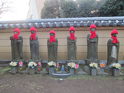 2017-01-11 16.40.54 IMG_8302 Anne - Jizo Bosatsu.jpeg: 4608x3456, 5263k (2017 Jan 26 18:34)