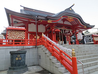 2017-01-12 16.44.45 IMG_8390 Anne - Hanazono Shrine.jpeg: 4608x3456, 4913k (2017 Jan 26 18:34)