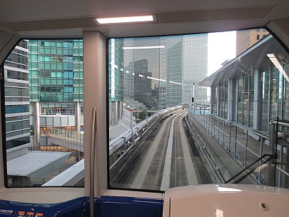 2017-01-13 14.43.31 IMG_8441 Anne - Yurikamome Train to Odaiba.jpeg: 4608x3456, 5749k (2017 Jan 26 18:34)