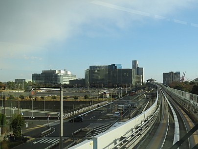 2017-01-13 15.00.41 IMG_8453 Anne - view from Yurikamome train.jpeg: 4608x3456, 4585k (2017 Jan 26 18:34)