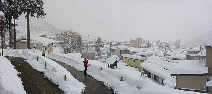 2017-01-15 09.34.48 Panorama Simon - Nozawa Onsen from the path to Yu Road_stitch.jpeg: 7337x3259, 20207k (2017 Feb 03 20:54) 2017-01-15 09.34.48 Panorama Simon - Nozawa Onsen from the path to Yu Road_stitch.jpeg: 7337x3259, 20207k (2017 Feb 03 20:54)