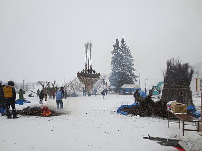 2017-01-15 11.50.52 IMG_8568 Anne - building the tower.jpeg: 4608x3456, 4518k (2017 Jan 26 18:35)