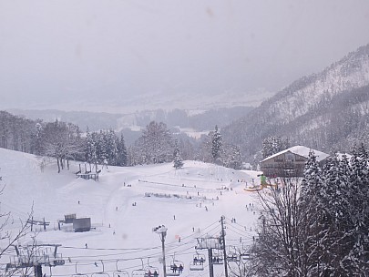 2017-01-19 13.27.25 IMG_8904 Anne - view from Hikage gondola.jpeg: 4608x3456, 5188k (2017 Jan 26 18:36)