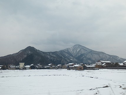 View From Train
Photographer;&nbsp;Anne
2017-01-20&nbsp;10.58.08;&nbsp;Metadata time: '2017 Jan 20 10:58'
Original size:&nbsp;4,608 x 3,456; 3,488 kB
Filename: 2017-01-20 10.58.08 IMG_8971 Anne - view from train.jpeg