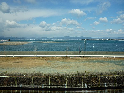 2017-01-23 11.54.30 P1010704 Simon - sea view from train.jpeg: 4608x3456, 6189k (2017 Jan 29 10:22)