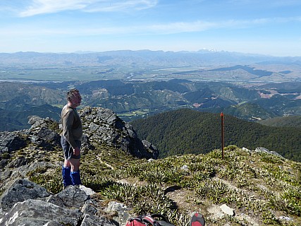 Simon and Wairau view from Mt Riley
Photographer;&nbsp;Brian
2017-12-03&nbsp;08.59.12;&nbsp;Metadata time: '2017 Dec 03 08:59'
Original size:&nbsp;4,000 x 3,000; 4,866 kB
Filename: 2017-12-03 08.59.12 P1010054 Brian - Simon and Wairau view from Mt Riley.jpeg