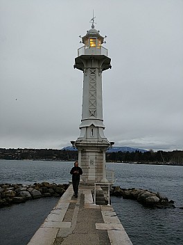 2018-01-19 16.40.57 LG6 Simon - Jim at Phare des Pâquis.jpeg: 3120x4160, 4700k (2018 Jan 20 09:12)