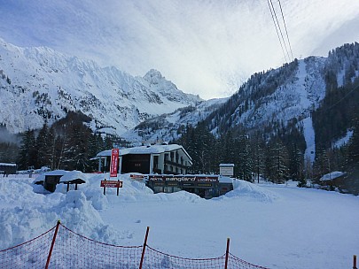 Chamonix-Argentière
Photo:&nbsp;Simon
2018-01-23&nbsp;11.38.47;&nbsp;'2018 Jan 23 11:38'
Original size:&nbsp;4,608 x 3,456; 6,137 kB
2018-01-23 11.38.47 P1010804 Simon - Chamonix-Argentière.jpeg