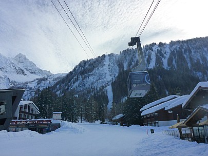 Chamonix-Argentière
Photo: Simon
2018-01-23 11.39.48; '2018 Jan 23 11:39'
Original size: 4,608 x 3,456; 5,846 kB
2018-01-23 11.39.48 P1010806 Simon - Chamonix-Argentière.jpeg