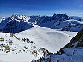 Vallée Blance névé
Photo: Simon
2018-01-24 10.39.37; '2018 Jan 24 10:39'
Original size: 4,160 x 3,120; 3,499 kB
2018-01-24 10.39.37_HDR LG6 Simon - Vallée Blance névé.jpeg