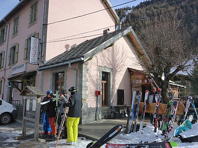 L'Arret Bougnête
Photographer;&nbsp;Simon
2018-01-25&nbsp;13.50.11;&nbsp;Metadata time: '2018 Jan 25 13:50'
Original size:&nbsp;4,608 x 3,456; 6,140 kB
Filename: 2018-01-25 13.50.11 P1010957 Simon - l'Arret Bougnête.jpeg