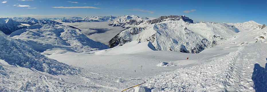 2018-01-27 13.31.09 LG6 Simon - The Alps panorama.jpeg: 11184x3840, 12759k (2023 Jan 31 17:32)