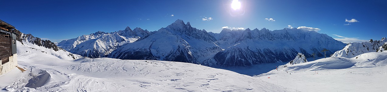 View from top of l'Index P 1
Photographer;&nbsp;Jim
2018-01-27&nbsp;10.36.26;&nbsp;Metadata time: '2018 Jan 27 10:36'
Original size:&nbsp;12,308 x 2,939; 28,025 kB;&nbsp;stitch
Filename: 2018-01-27 10.36.26 Jim - view from top of l'Index P1_stitch.jpg