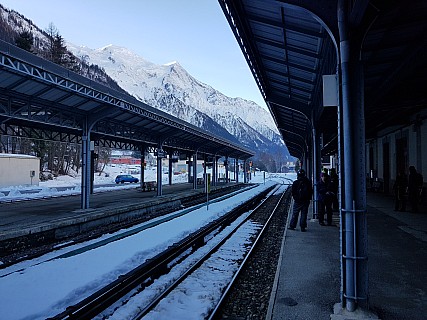 2018-01-28 10.47.57 Jim - Chamonix Mont Blanc station.jpeg: 4032x3024, 4085k (2018 Mar 10 17:30)