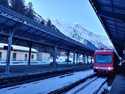 Gare de Chamonix Mont-Blanc
Photographer;&nbsp;Simon
2018-01-28&nbsp;10.48.59;&nbsp;Metadata time: '2018 Jan 28 10:48'
Original size:&nbsp;4,160 x 3,120; 5,730 kB
Filename: 2018-01-28 10.48.59_HDR LG6 Simon - Gare de Chamonix Mont-Blanc.jpeg