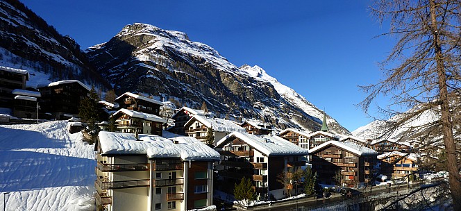 View from outside Hotel Adonis
Photo: Simon
2018-01-29 15.33.37; '2018 Jan 29 15:33'
Original size: 8,587 x 3,933; 30,509 kB; stitch
2018-01-29 15.33.37 Panorama Simon - view from outside Hotel Adonis_stitch.jpg
