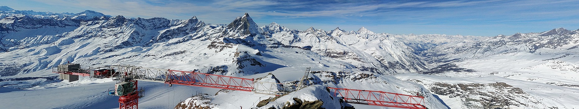 2018-01-30 14.21.46 LG6 Simon - Matterhorn from Klein Matterhorn lookout_stitch.jpg: 16657x3148, 40924k (2018 Apr 23 19:43) 2018-01-30 14.21.46 LG6 Simon - Matterhorn from Klein Matterhorn lookout_stitch.jpg: 16657x3148, 40924k (2018 Apr 23 19:43)
