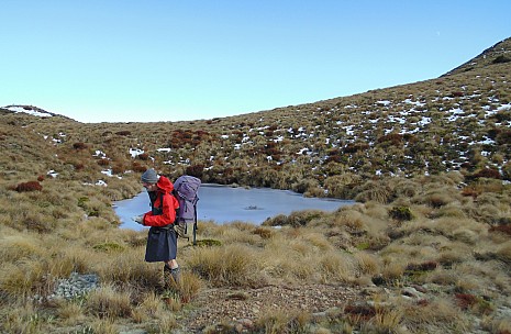 2018-07-07 11.19.58 DSC01923 Alan - Brian at ice tarn_cr.jpg: 3648x2387, 2933k (2018 Jul 10 22:26)