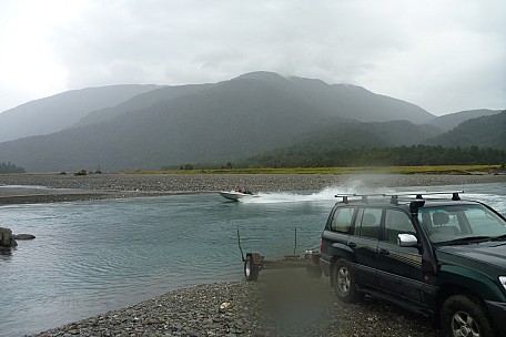 2019-01-13 10.39.37 P1050635 Philip - first trip heading up the Paringa.jpeg: 4320x2880, 5036k (2019 Jun 24 21:12)