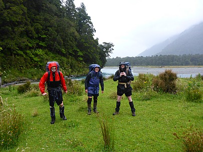 2019-01-13 11.21.10 P1020373 Simon - Brian, Alan, and Philip at Stew Creek.jpeg: 4608x3456, 6519k (2019 Jun 20 21:11)