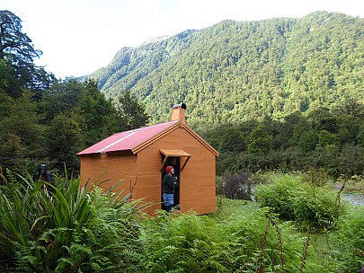 2019-01-13 18.58.17 P1010527 Brian - Philip and Jim at Tunnel Creek Hut.jpeg: 4000x3000, 5134k (2019 Jun 24 21:09)