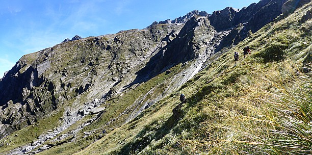 2019-01-15 11.14.34 Panorama Simon - ascending slopes to the saddle_stitch.jpg: 6558x3258, 27413k (2019 Jun 20 21:11)