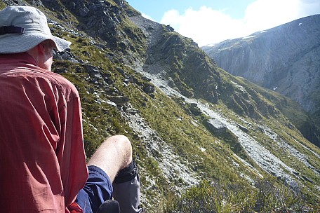 2019-01-18 10.14.38 P1050747 Philip - Bruce and our route acorss slope.jpeg: 4320x2880, 5313k (2019 Jun 24 21:12)