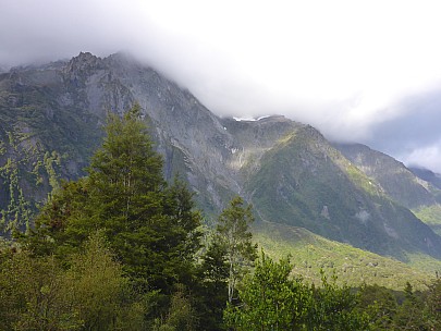 2019-01-20 08.51.18 P1020670 Simon - Otoko valley.jpeg: 4608x3456, 6214k (2019 Jun 20 21:11)
