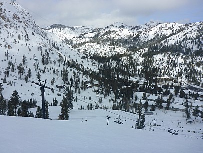 Squaw Valley from Easy Street
Photo: Simon
2019-03-01 09.49.51; '2019 Mar 01 09:49'
Original size: 4,608 x 3,456; 6,178 kB
2019-03-01 09.49.51 P1020745 Simon - Squaw Valley from Easy Street P3.jpeg