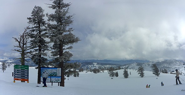 Top of Big Blue
Photographer;&nbsp;Simon
2019-03-01&nbsp;10.32.43;&nbsp;Metadata time: '2019 Mar 01 10:32'
Original size:&nbsp;6,563 x 3,376; 19,932 kB;&nbsp;stitch
Filename: 2019-03-01 10.32.43 Panorama Simon - top of Big Blue_stitch.jpg