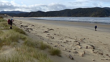 Doughboy Bay to Rakeahua Hut