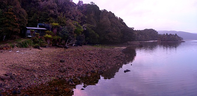 2019-11-13 21.11.01 Panorama Simon - Freds Camp at dusk and low tide_stitch.jpg: 6235x3031, 16492k (2019 Dec 05 21:13)