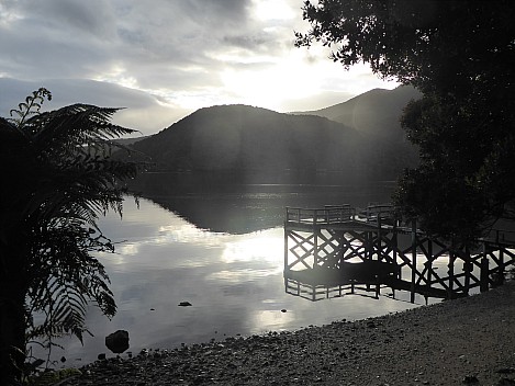 2019-11-14 07.10.06 P1020070 Brian - Freds Camp jetty at dawn.jpeg: 4000x3000, 4511k (2019 Nov 16 20:40)